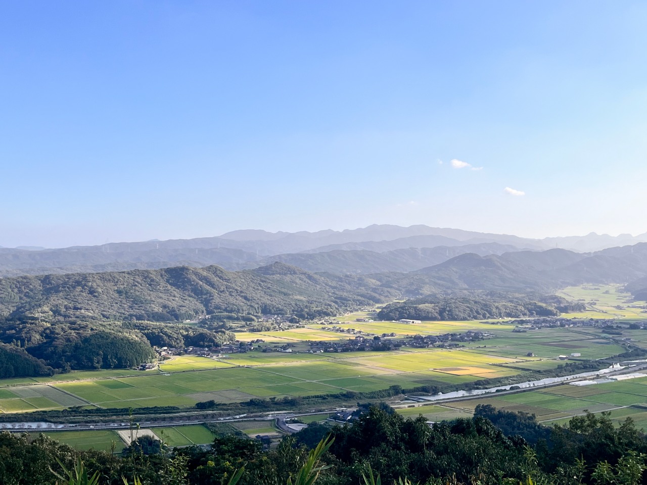 馬ヶ岳頂上から犀川方面の景色