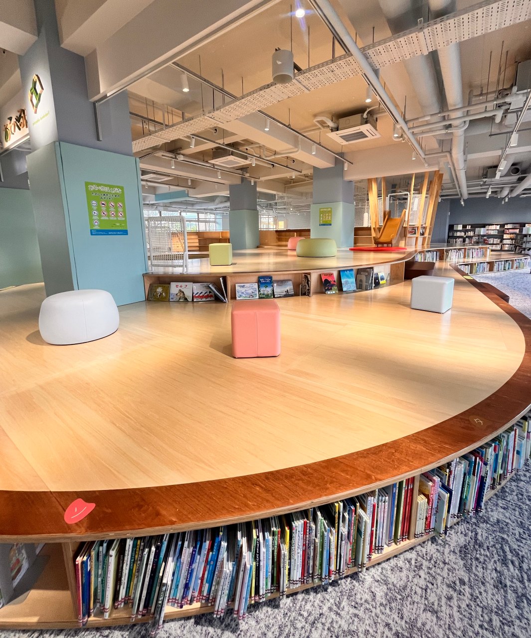 児童書コーナー